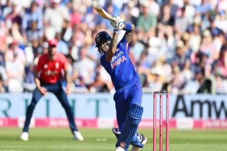 อังกฤษ v อินเดีย: เจ้าภาพชนะ T20 ที่สามแม้จะเป็นร้อยของ สุรยะกุมาร ยาดาฟ